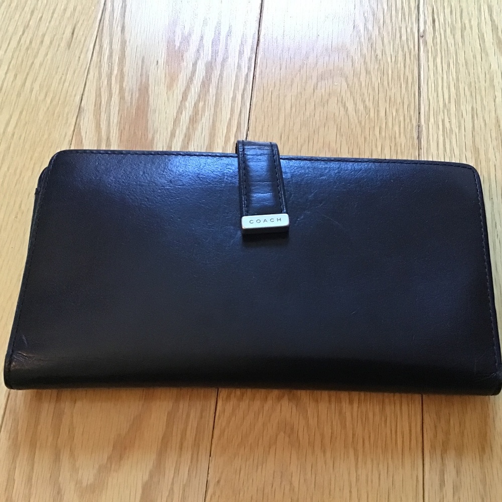 Coach vintage black leather wallet